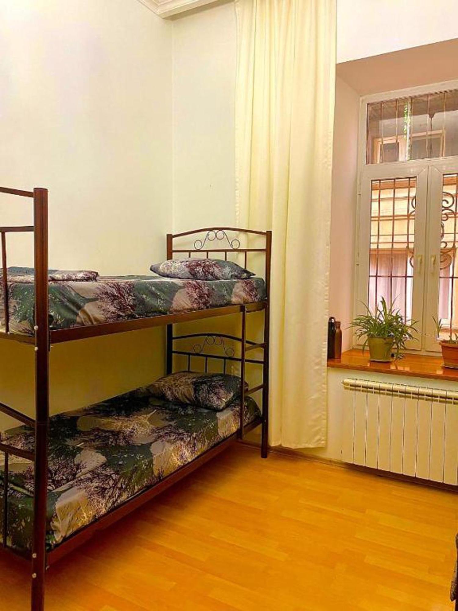S T Hostel Formerly Sth Hostel Baku Ngoại thất bức ảnh